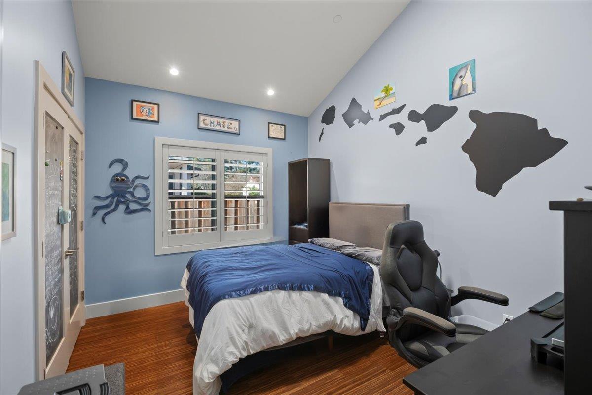 Detail Gallery Image 14 of 28 For 1225 Altamead Dr, Los Altos,  CA 94024 - 4 Beds | 3/1 Baths