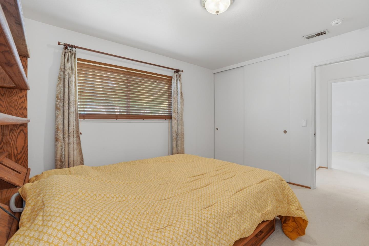 Detail Gallery Image 11 of 22 For 1270 S Stelling Rd, Cupertino,  CA 95014 - 3 Beds | 2 Baths