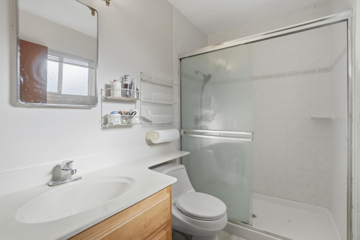 Detail Gallery Image 12 of 22 For 1270 S Stelling Rd, Cupertino,  CA 95014 - 3 Beds | 2 Baths