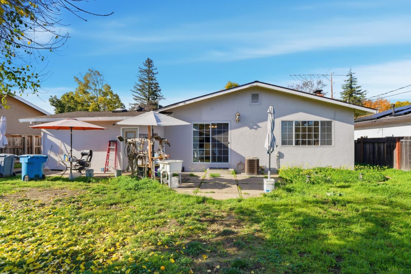 Detail Gallery Image 15 of 22 For 1270 S Stelling Rd, Cupertino,  CA 95014 - 3 Beds | 2 Baths