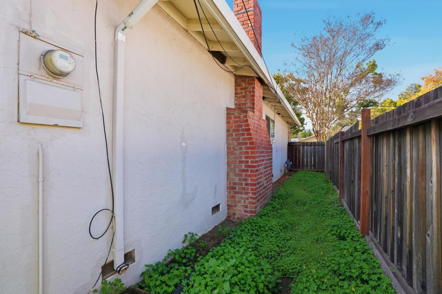 Detail Gallery Image 17 of 22 For 1270 S Stelling Rd, Cupertino,  CA 95014 - 3 Beds | 2 Baths