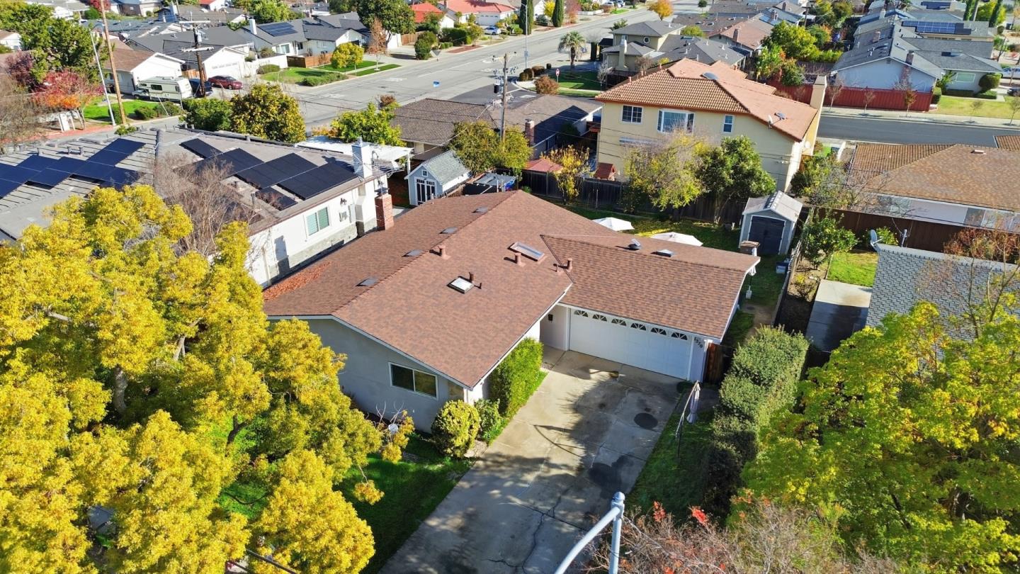 Detail Gallery Image 19 of 22 For 1270 S Stelling Rd, Cupertino,  CA 95014 - 3 Beds | 2 Baths