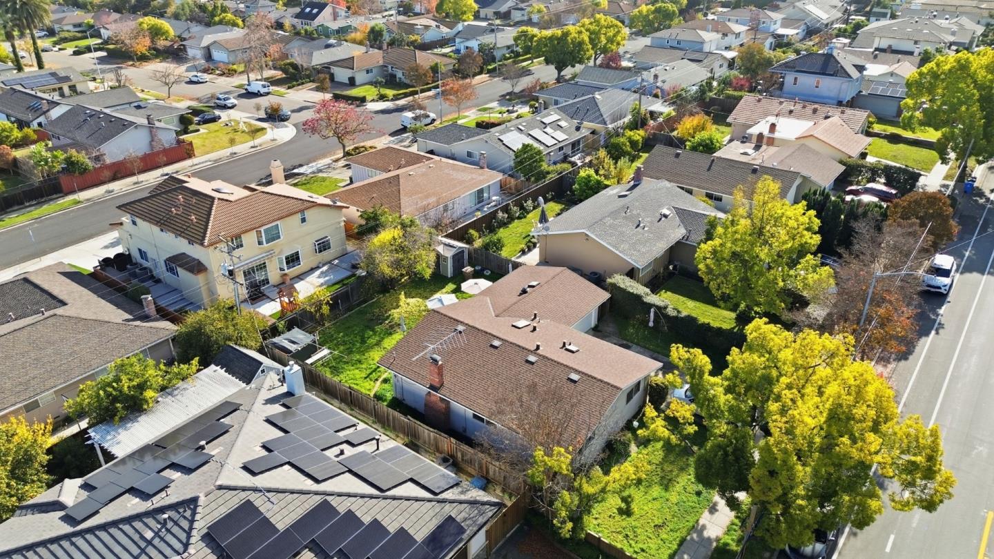 Detail Gallery Image 20 of 22 For 1270 S Stelling Rd, Cupertino,  CA 95014 - 3 Beds | 2 Baths