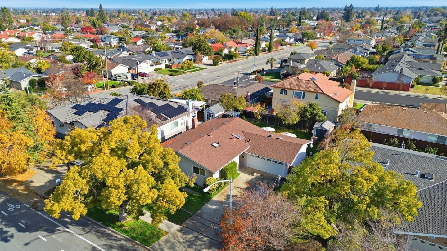 Detail Gallery Image 21 of 22 For 1270 S Stelling Rd, Cupertino,  CA 95014 - 3 Beds | 2 Baths