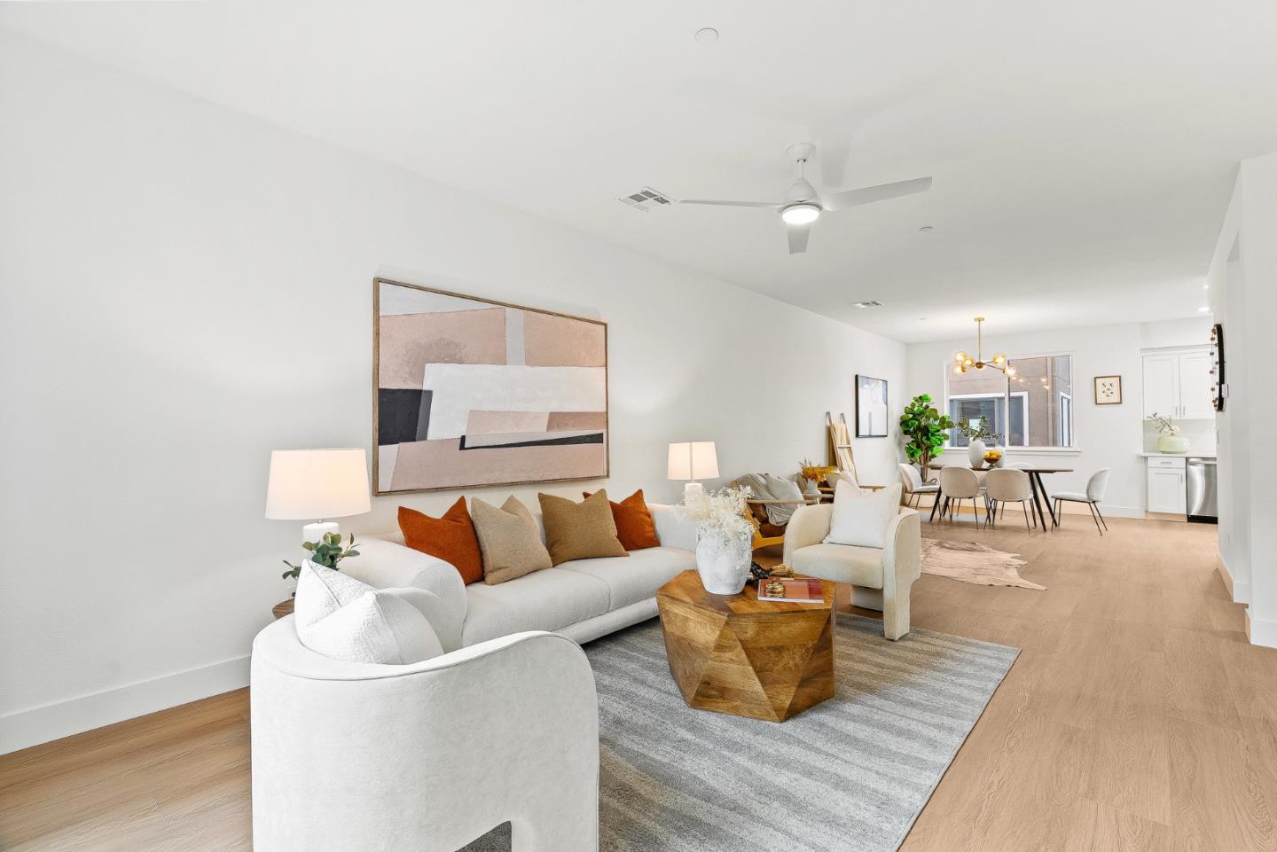 Detail Gallery Image 5 of 25 For 947 Woodside Rd, Redwood City,  CA 94061 - 4 Beds | 2/1 Baths