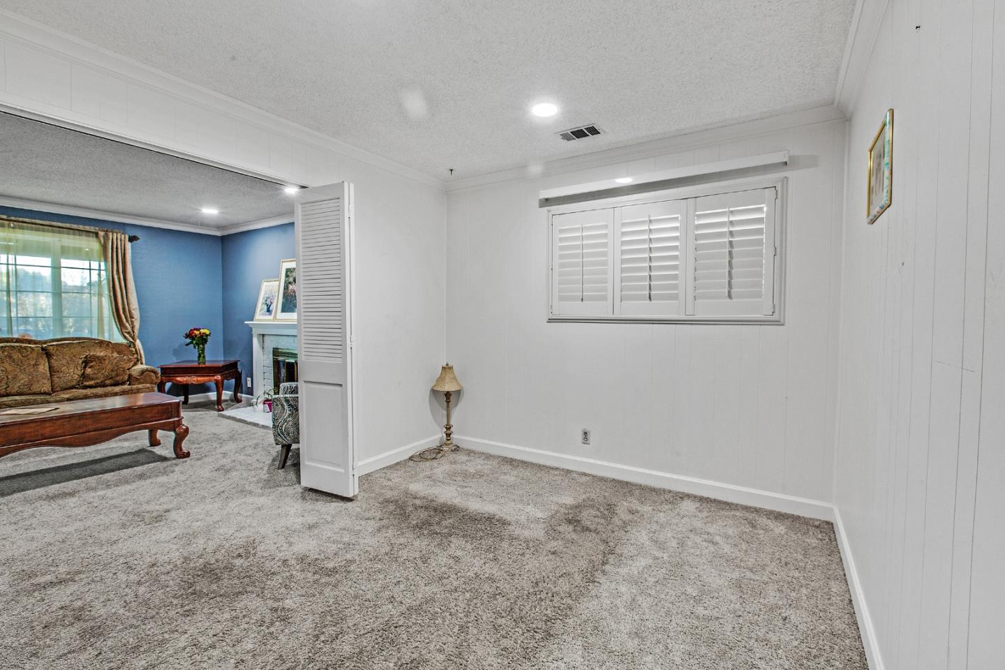 Detail Gallery Image 11 of 33 For 458 Southside Dr, San Jose,  CA 95111 - 4 Beds | 2 Baths