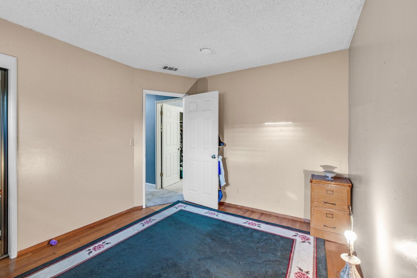 Detail Gallery Image 26 of 33 For 458 Southside Dr, San Jose,  CA 95111 - 4 Beds | 2 Baths