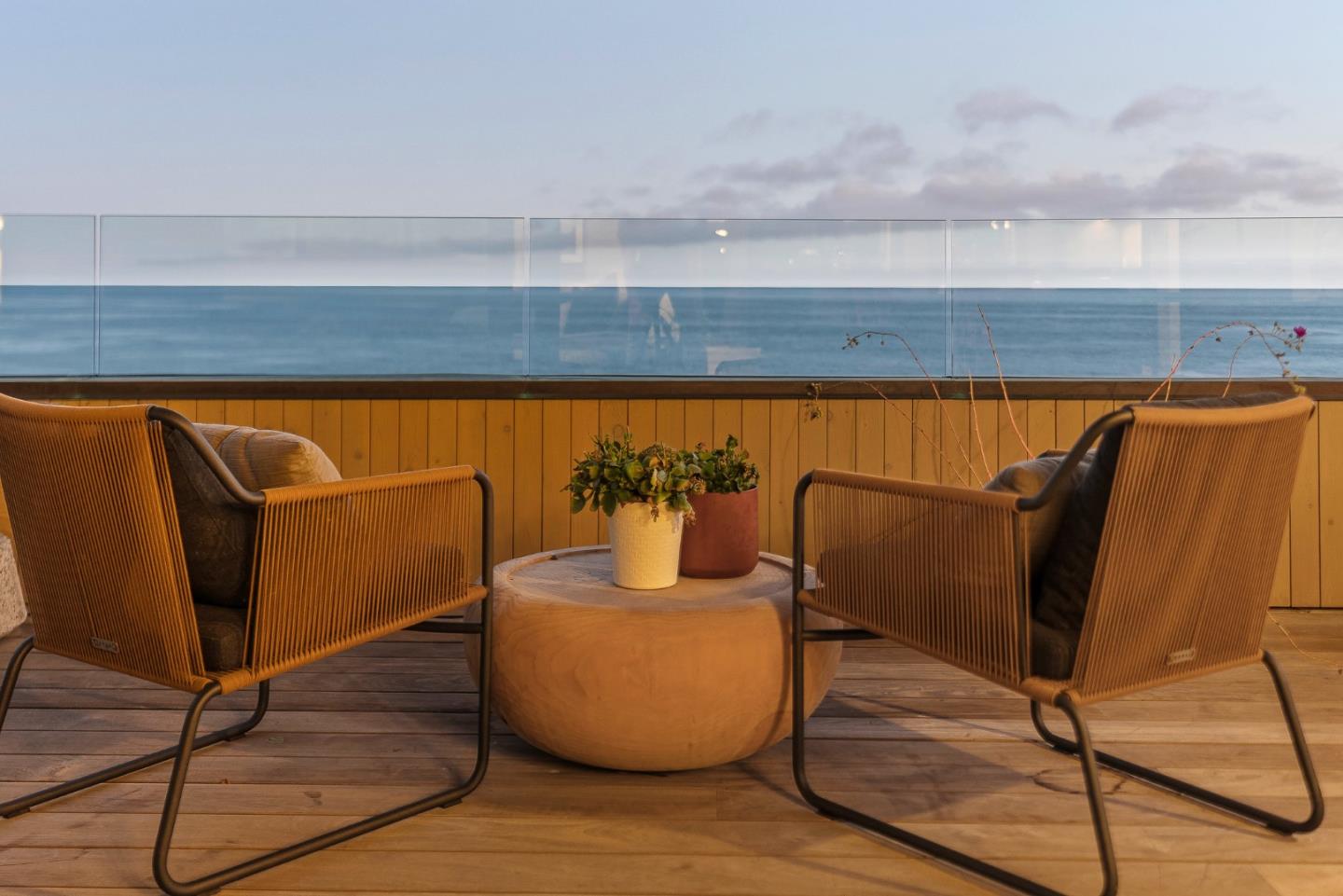 Detail Gallery Image 48 of 58 For 1122 W Cliff Dr, Santa Cruz,  CA 95060 - 4 Beds | 4/1 Baths