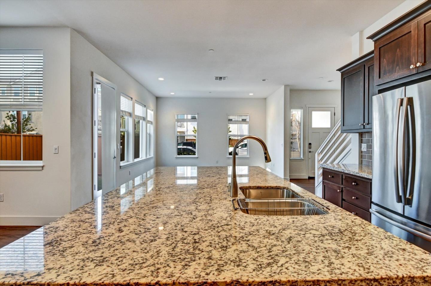 Detail Gallery Image 14 of 52 For 37532 Bay Crest Rd, Newark,  CA 94560 - 4 Beds | 3 Baths