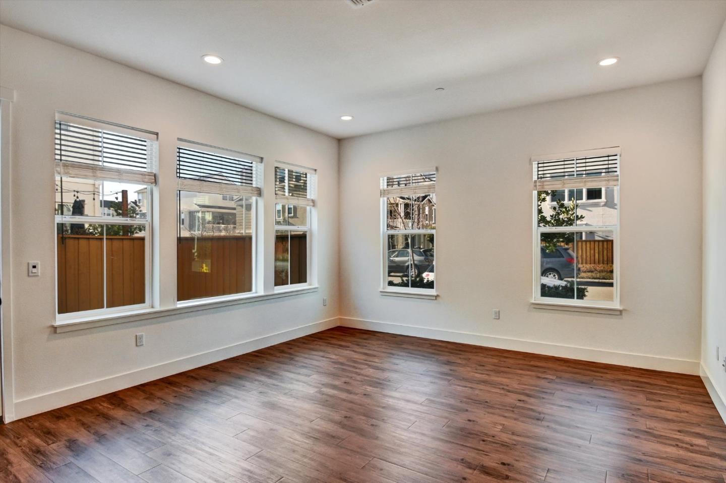 Detail Gallery Image 8 of 52 For 37532 Bay Crest Rd, Newark,  CA 94560 - 4 Beds | 3 Baths