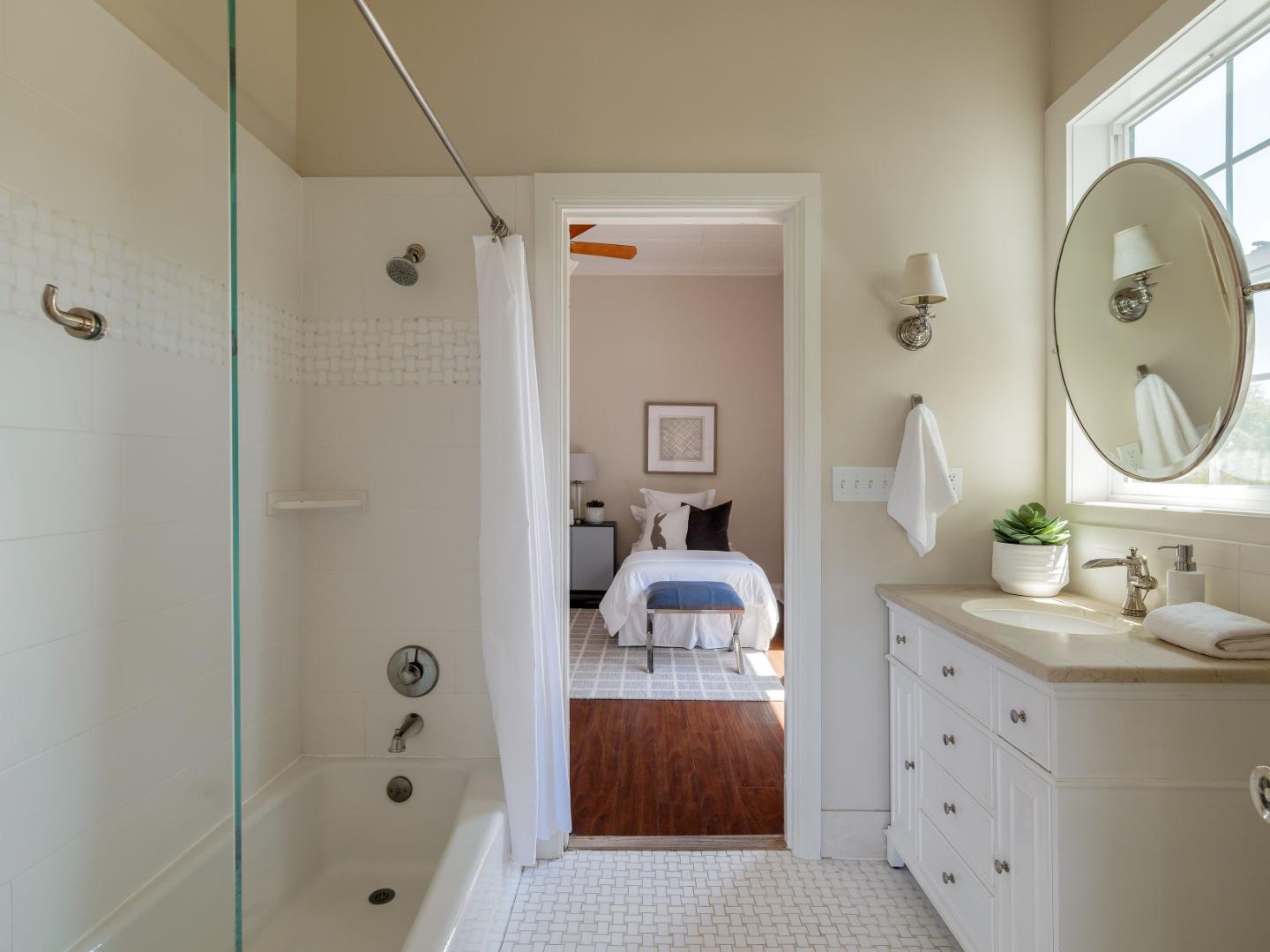 Detail Gallery Image 15 of 24 For 730 Mora Dr, Los Altos,  CA 94024 - 4 Beds | 3/3 Baths