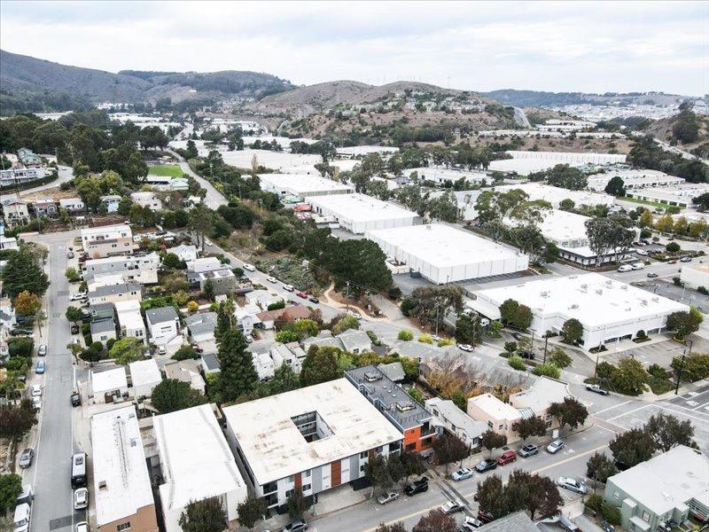 Detail Gallery Image 8 of 8 For 18 Visitacion Ave, Brisbane,  CA 94005 - – Beds | – Baths