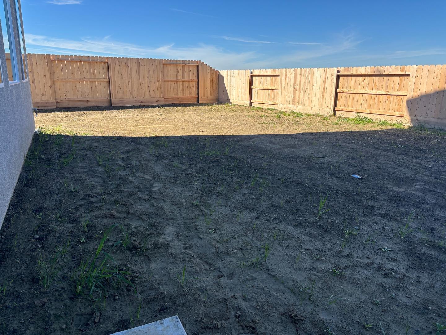 Detail Gallery Image 11 of 16 For 908 Sienna Ct, Hollister,  CA 95023 - 4 Beds | 3 Baths