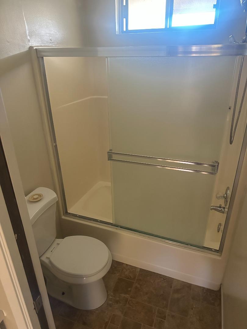 Detail Gallery Image 8 of 11 For 1469 Sierra, Redwood City,  CA 94061 - 2 Beds | 1 Baths