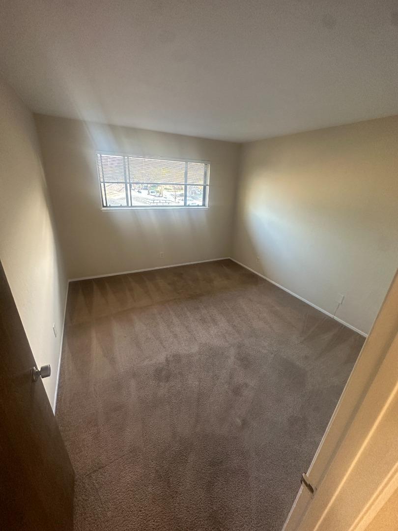 Detail Gallery Image 9 of 11 For 1469 Sierra, Redwood City,  CA 94061 - 2 Beds | 1 Baths