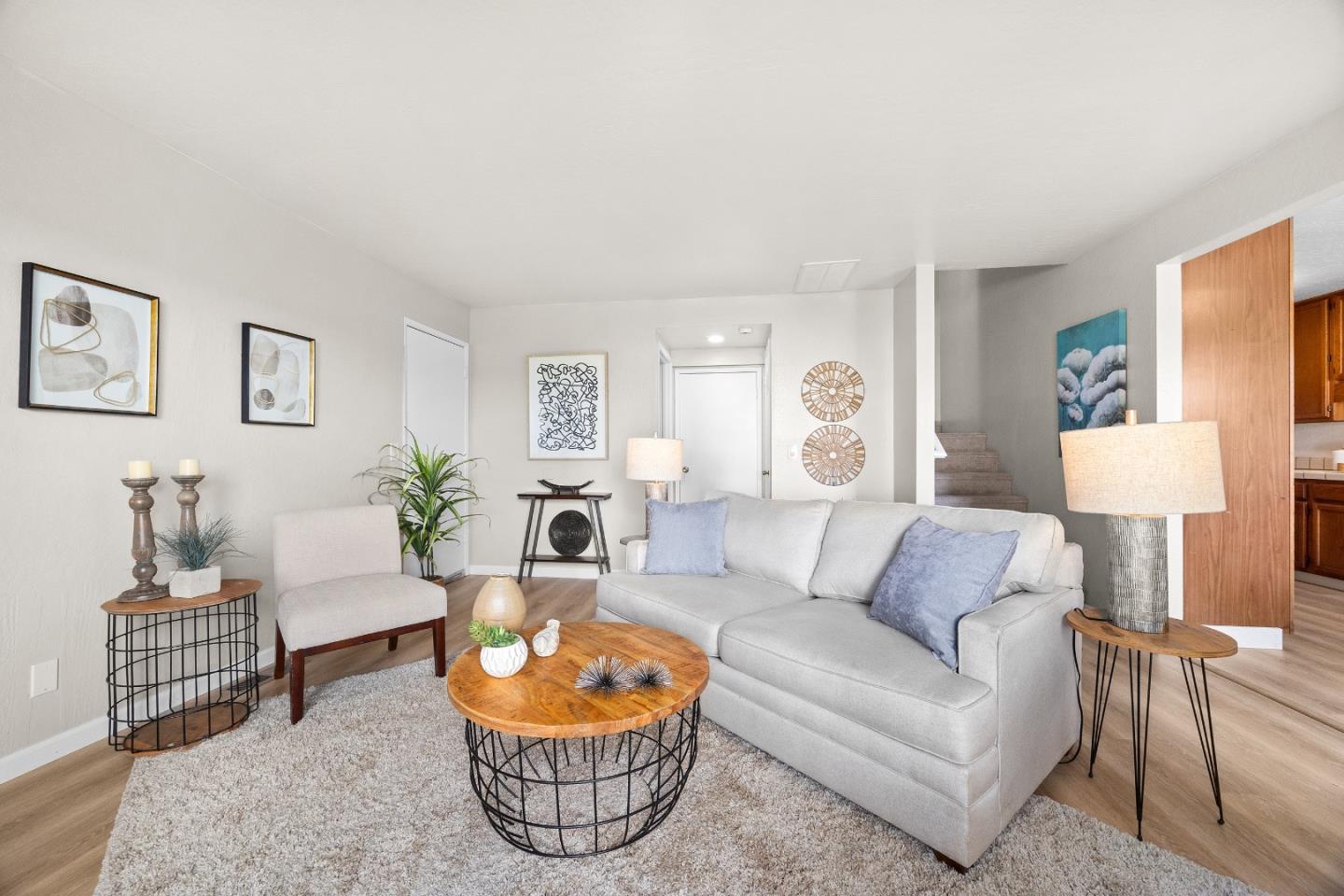 Detail Gallery Image 5 of 29 For 253 Green Meadow Dr #C,  Watsonville,  CA 95076 - 3 Beds | 2 Baths