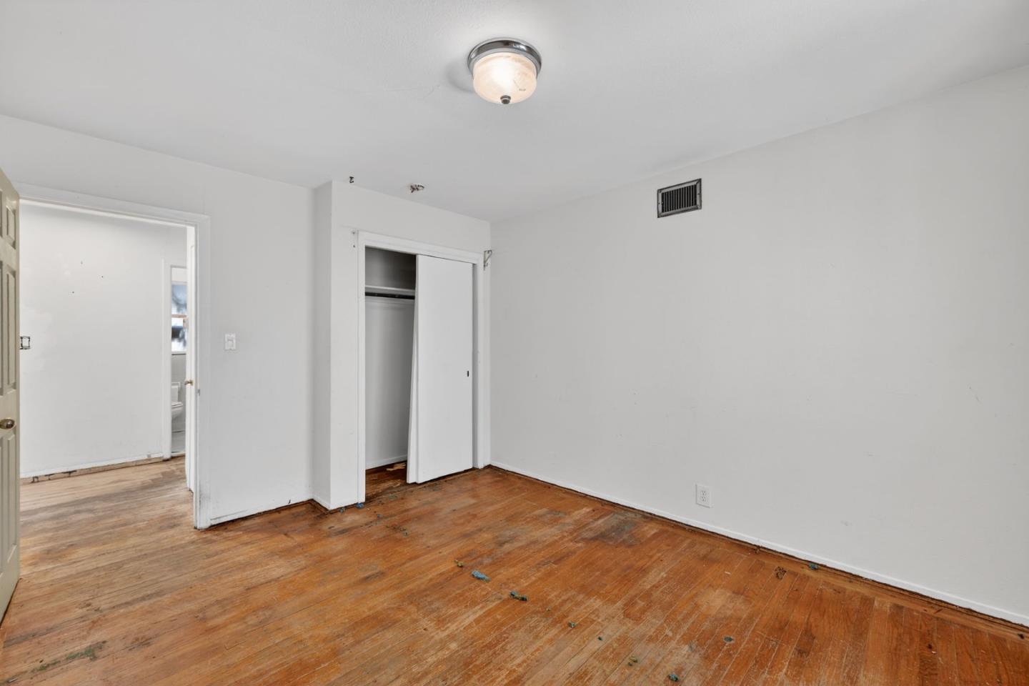 Detail Gallery Image 10 of 23 For 3052 Kentridge Dr, San Jose,  CA 95133 - 3 Beds | 1/1 Baths