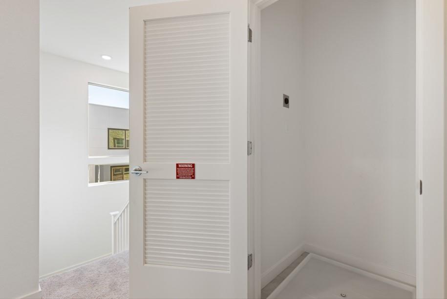 Detail Gallery Image 14 of 29 For 6702 Optimum Loop, San Jose,  CA 95119 - 4 Beds | 3/1 Baths