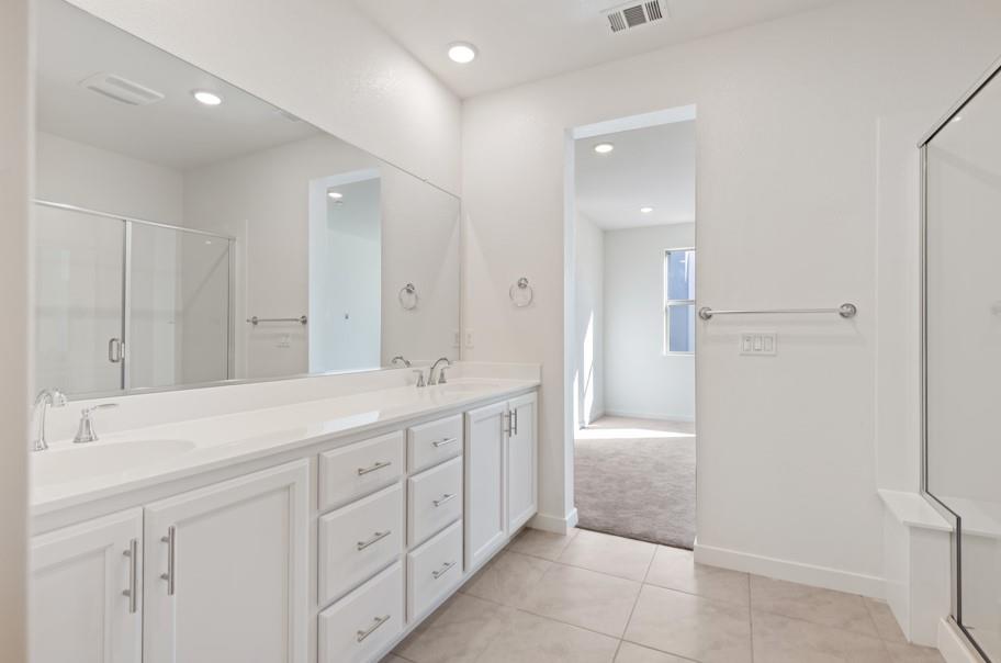 Detail Gallery Image 18 of 29 For 6702 Optimum Loop, San Jose,  CA 95119 - 4 Beds | 3/1 Baths