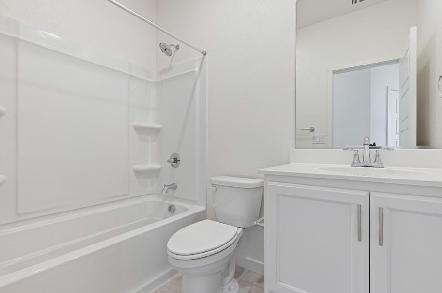 Detail Gallery Image 21 of 29 For 6702 Optimum Loop, San Jose,  CA 95119 - 4 Beds | 3/1 Baths