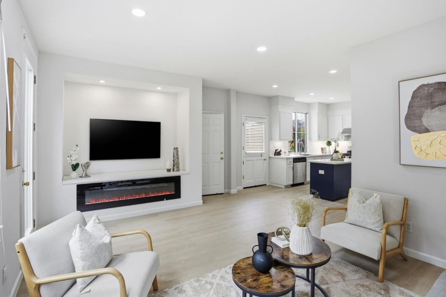 Detail Gallery Image 11 of 37 For 3424 Maroun Pl, San Jose,  CA 95148 - 3 Beds | 2/1 Baths