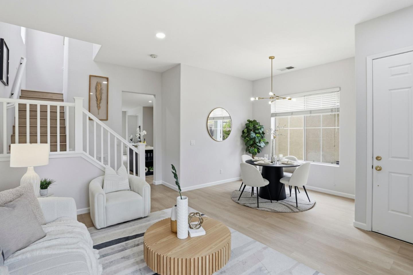 Detail Gallery Image 14 of 37 For 3424 Maroun Pl, San Jose,  CA 95148 - 3 Beds | 2/1 Baths