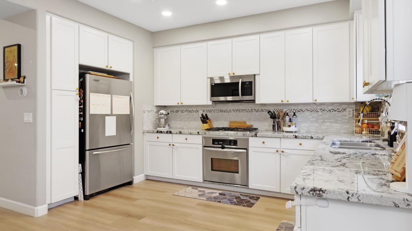 Detail Gallery Image 14 of 31 For 363 Casselino Dr, San Jose,  CA 95136 - 3 Beds | 2/1 Baths