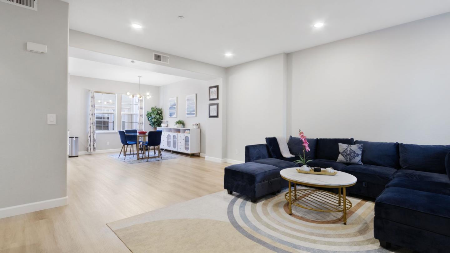 Detail Gallery Image 5 of 31 For 363 Casselino Dr, San Jose,  CA 95136 - 3 Beds | 2/1 Baths