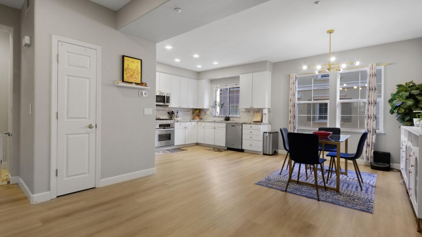 Detail Gallery Image 7 of 31 For 363 Casselino Dr, San Jose,  CA 95136 - 3 Beds | 2/1 Baths