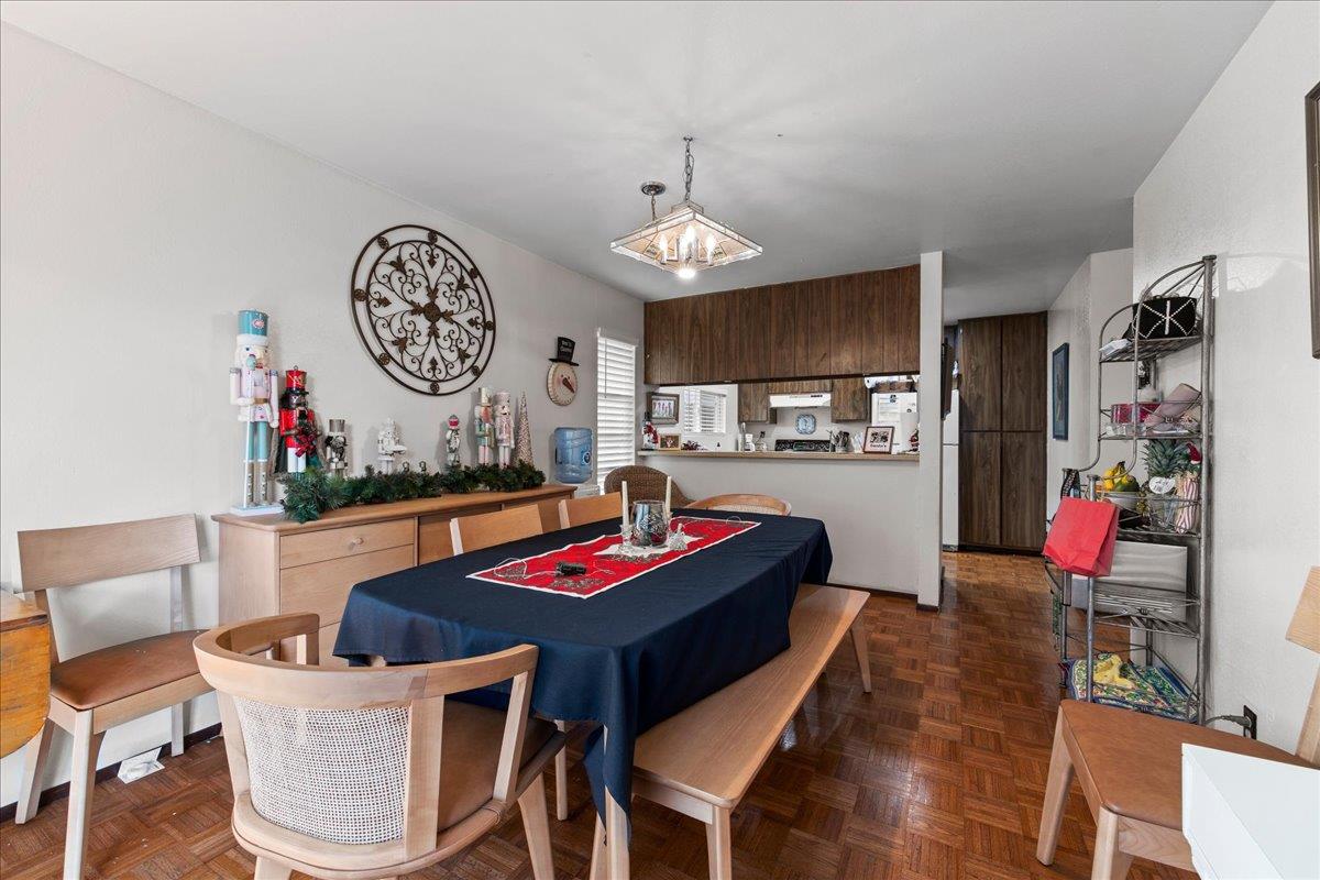 Detail Gallery Image 10 of 27 For 552 Walnut St, San Carlos,  CA 94070 - – Beds | – Baths