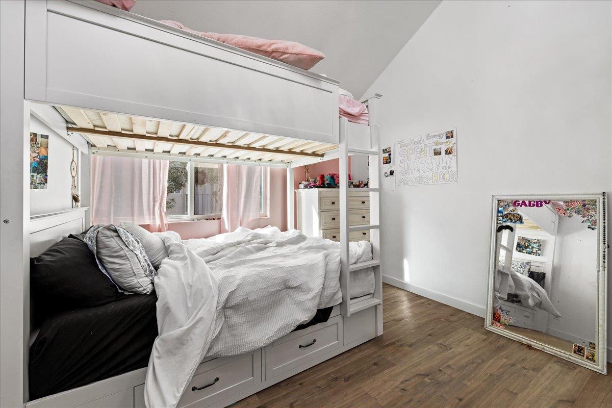 Detail Gallery Image 19 of 27 For 552 Walnut St, San Carlos,  CA 94070 - – Beds | – Baths