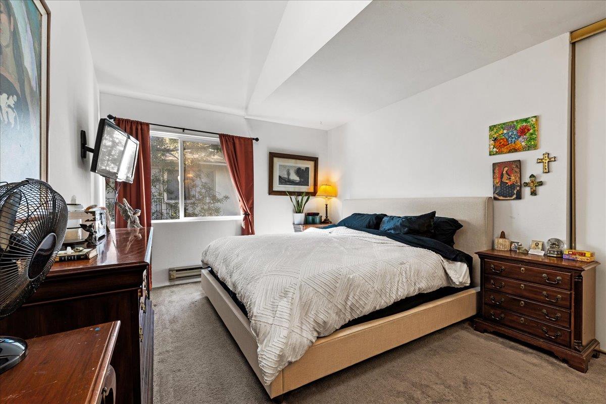 Detail Gallery Image 21 of 27 For 552 Walnut St, San Carlos,  CA 94070 - – Beds | – Baths