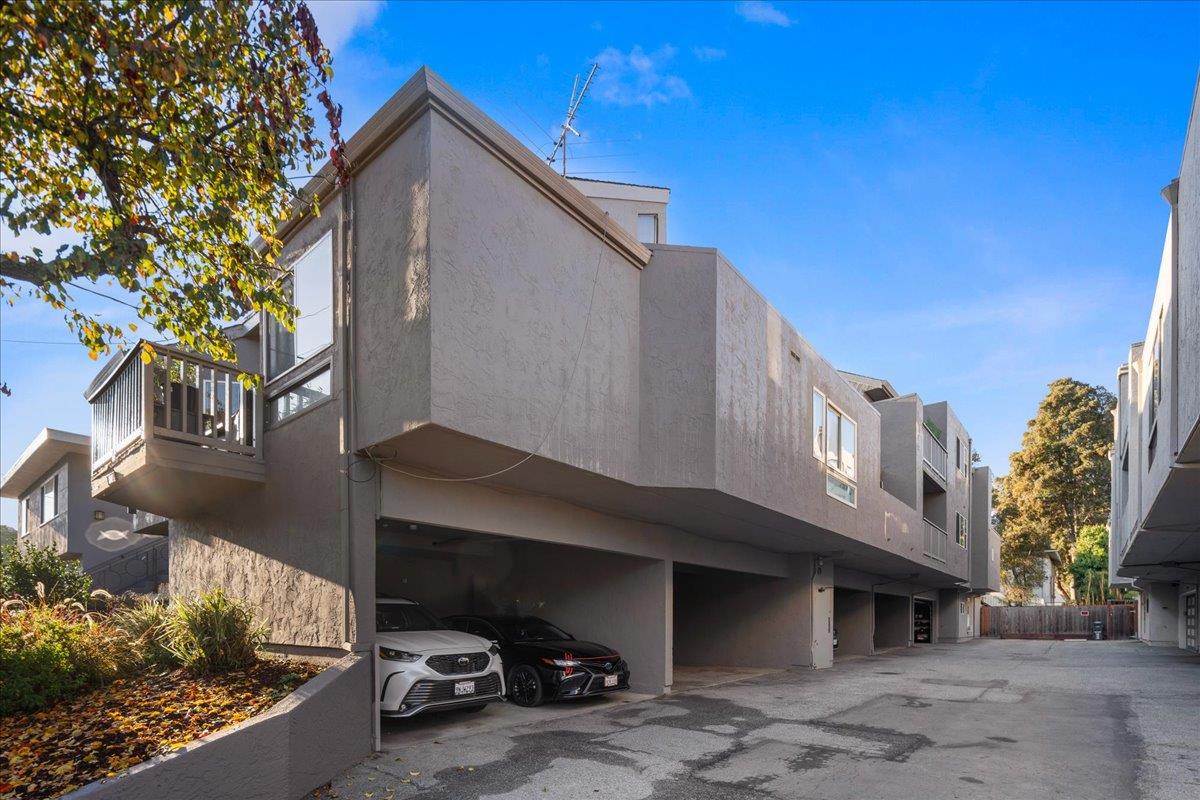 Detail Gallery Image 3 of 27 For 552 Walnut St, San Carlos,  CA 94070 - – Beds | – Baths