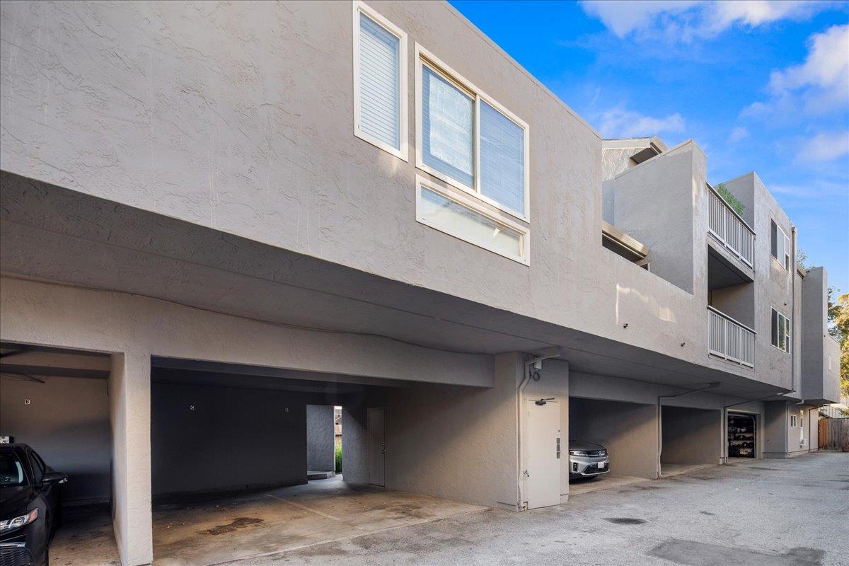 Detail Gallery Image 5 of 27 For 552 Walnut St, San Carlos,  CA 94070 - – Beds | – Baths