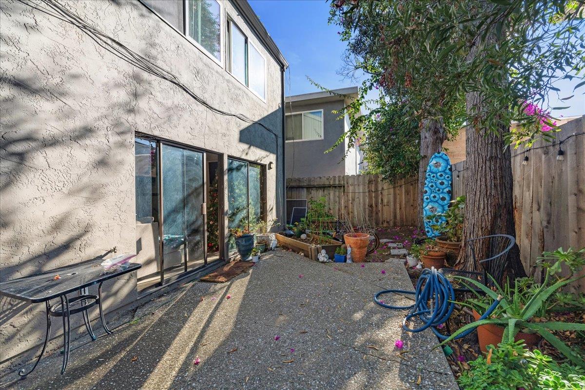 Detail Gallery Image 9 of 27 For 552 Walnut St, San Carlos,  CA 94070 - – Beds | – Baths