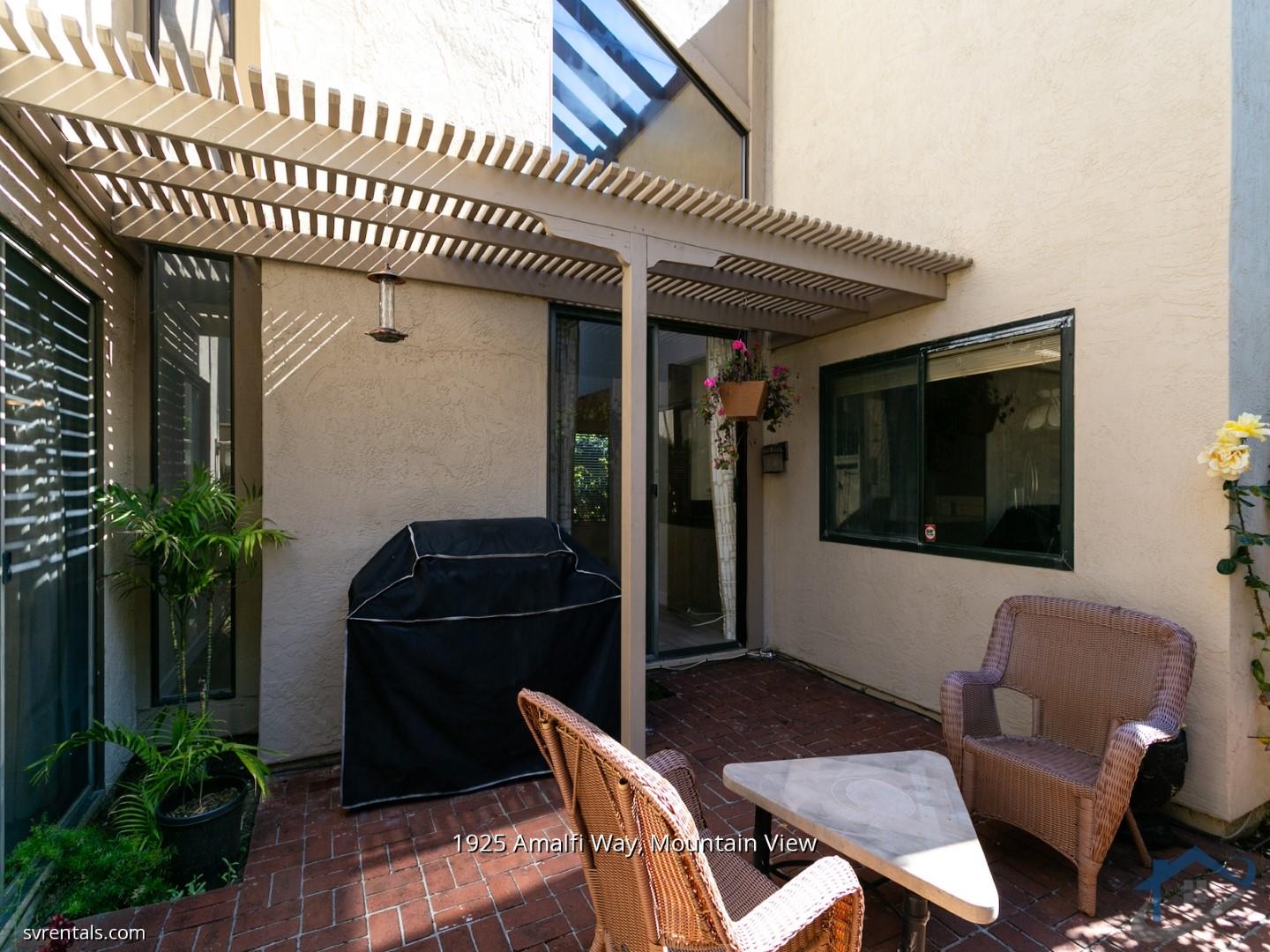 Detail Gallery Image 20 of 24 For 1925 Amalfi Way, Mountain View,  CA 94040 - 3 Beds | 2 Baths