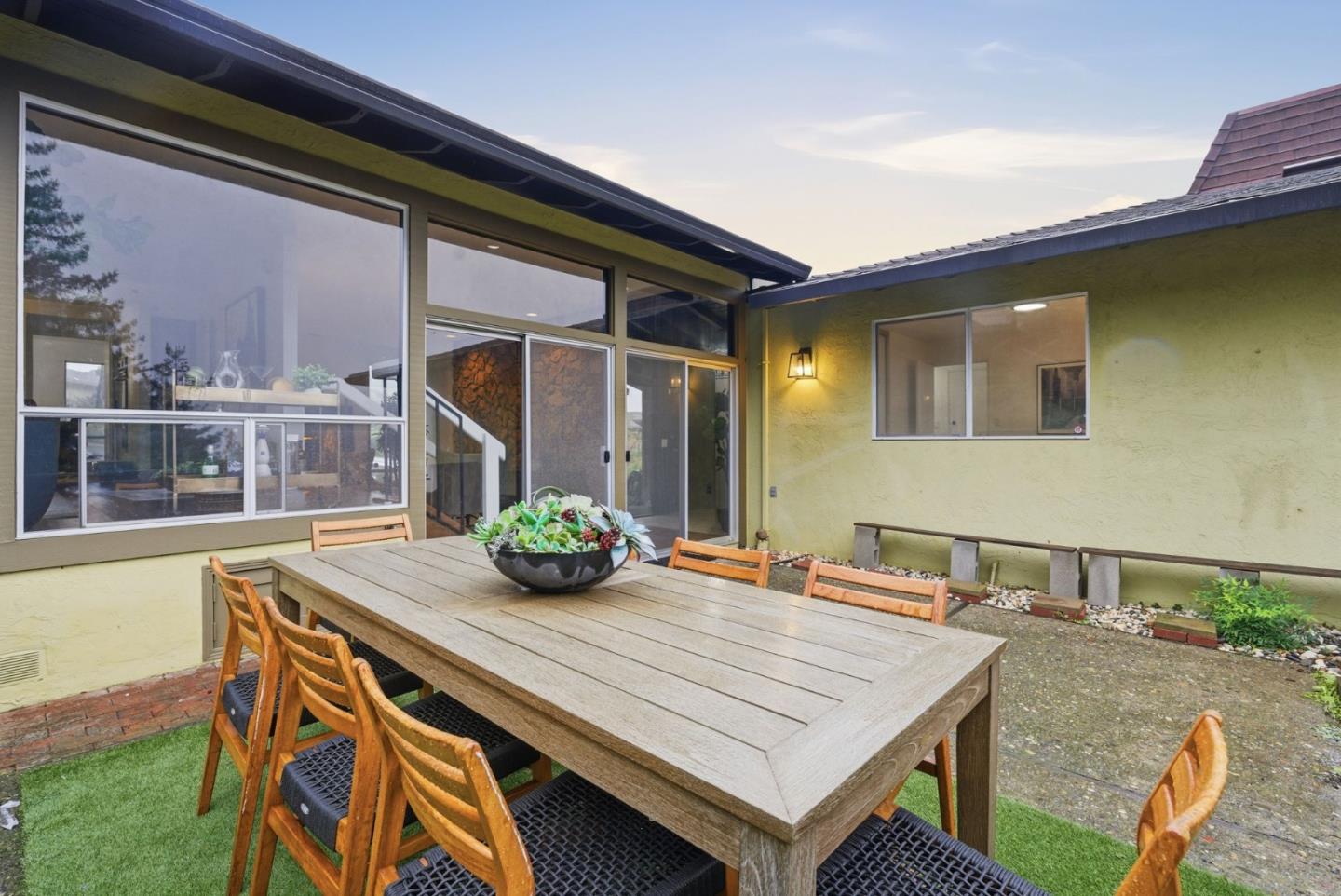 Detail Gallery Image 50 of 77 For 5870 Balmoral Dr, Oakland,  CA 94619 - 3 Beds | 2 Baths