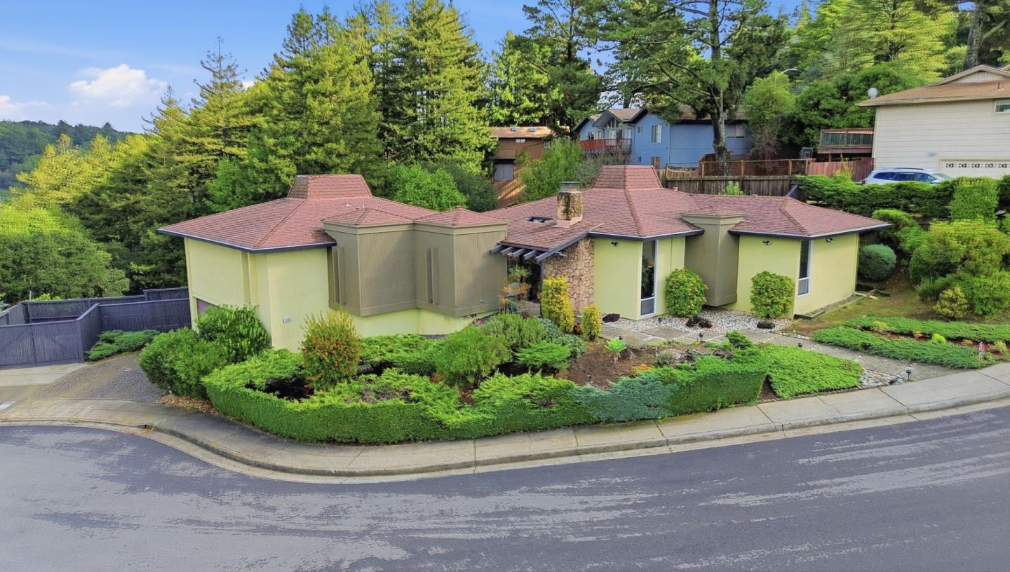 Detail Gallery Image 55 of 77 For 5870 Balmoral Dr, Oakland,  CA 94619 - 3 Beds | 2 Baths