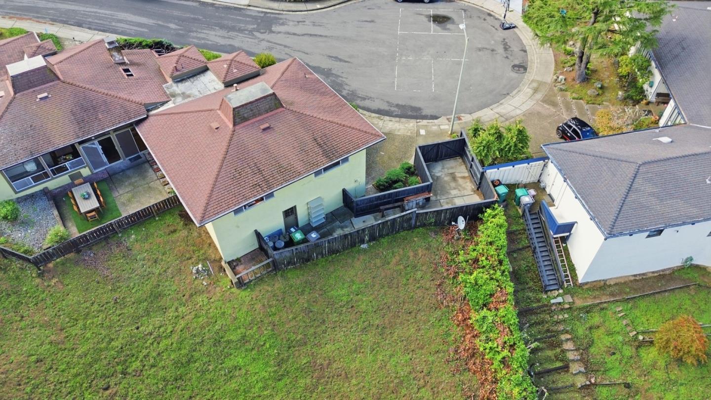 Detail Gallery Image 67 of 77 For 5870 Balmoral Dr, Oakland,  CA 94619 - 3 Beds | 2 Baths