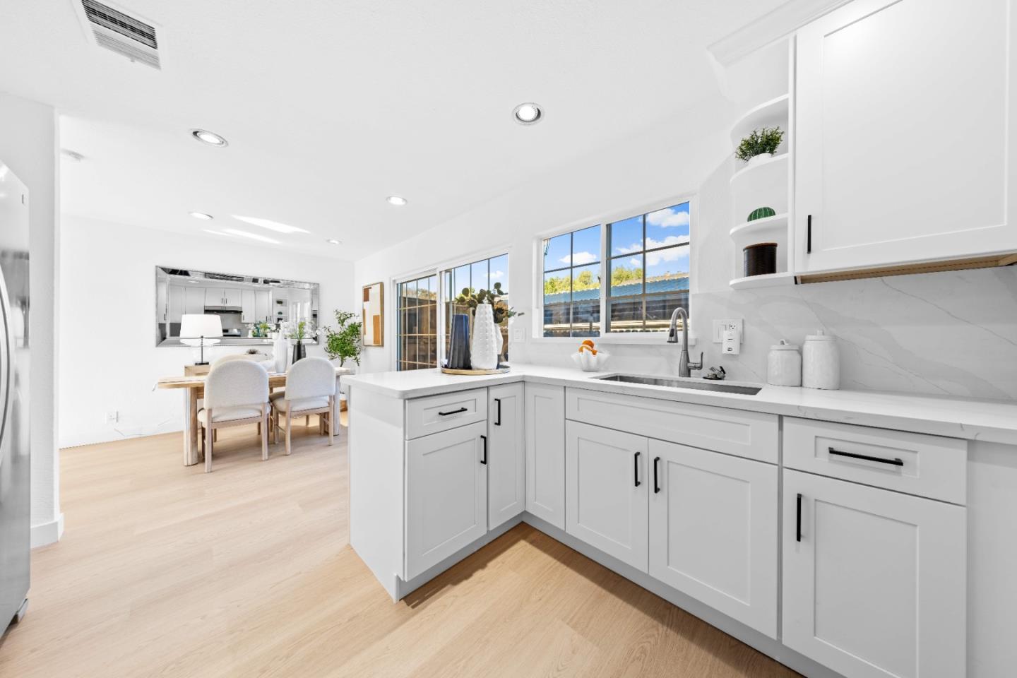 Detail Gallery Image 11 of 34 For 2641 Faust Ct, San Jose,  CA 95121 - 3 Beds | 1/1 Baths