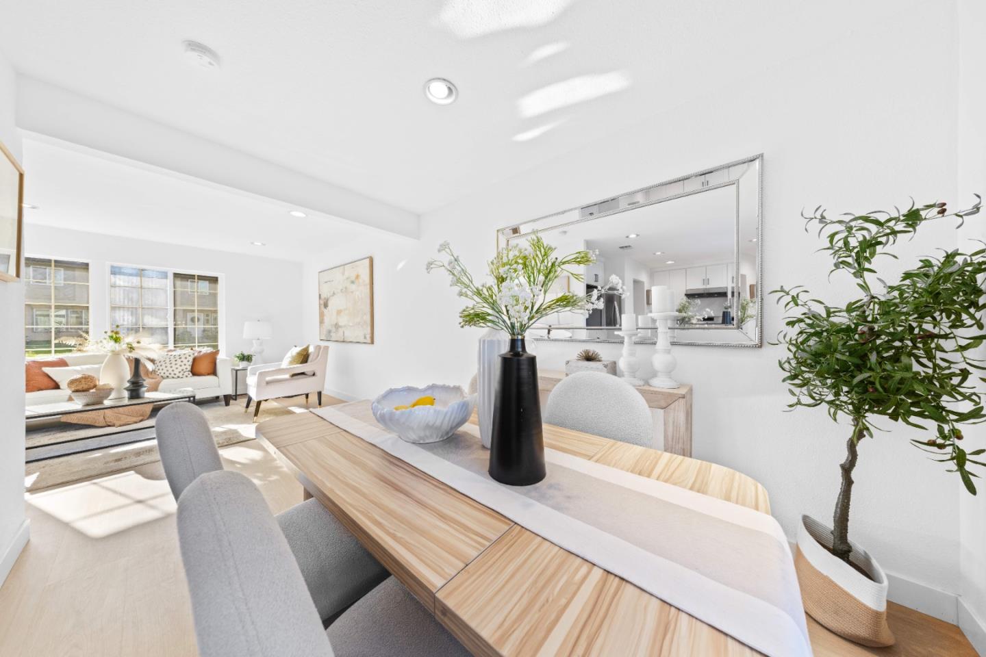 Detail Gallery Image 7 of 34 For 2641 Faust Ct, San Jose,  CA 95121 - 3 Beds | 1/1 Baths