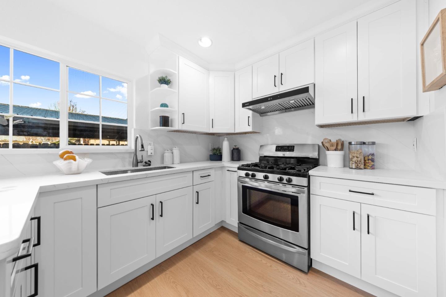 Detail Gallery Image 8 of 34 For 2641 Faust Ct, San Jose,  CA 95121 - 3 Beds | 1/1 Baths