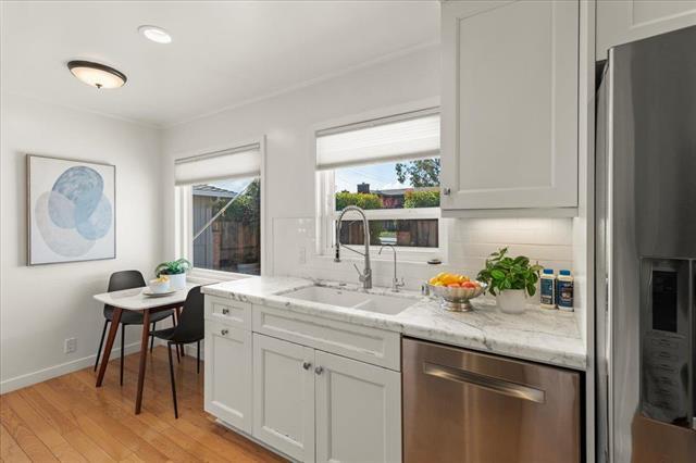 Detail Gallery Image 5 of 16 For 1575 Parrott Dr, San Mateo,  CA 94402 - 3 Beds | 2 Baths