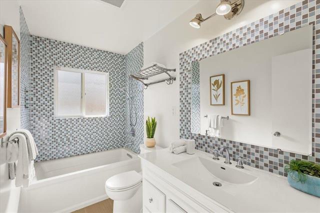 Detail Gallery Image 6 of 16 For 1575 Parrott Dr, San Mateo,  CA 94402 - 3 Beds | 2 Baths