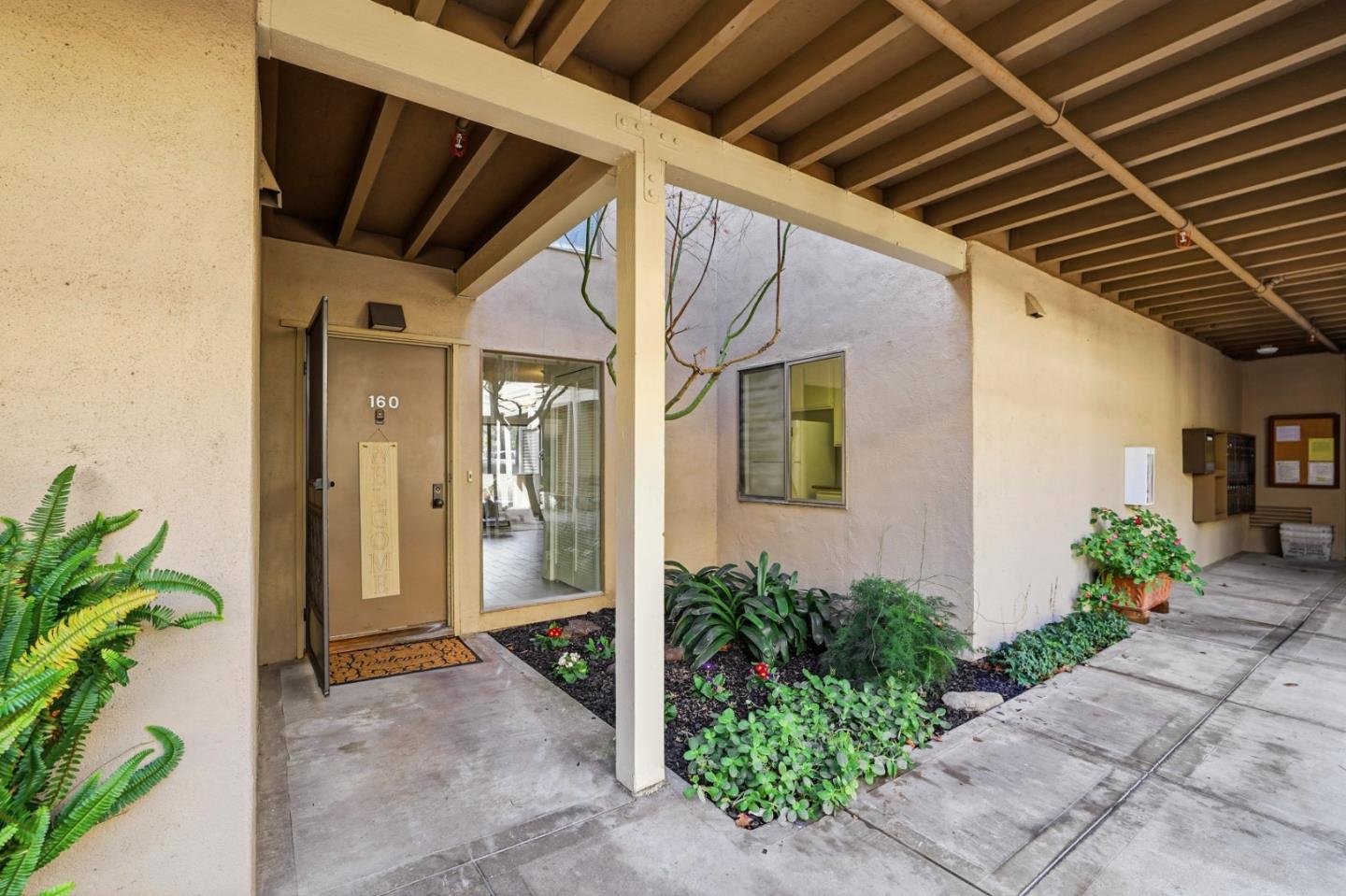 Detail Gallery Image 3 of 43 For 453 Alberto Way #D160,  Los Gatos,  CA 95032 - 2 Beds | 2 Baths