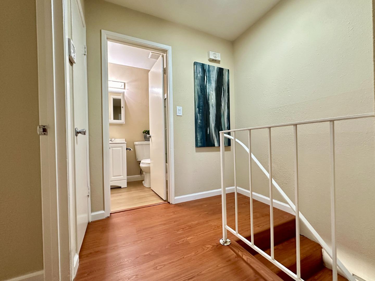 Detail Gallery Image 14 of 31 For 2122 Arroyo Ct #3,  Pleasanton,  CA 94588 - 2 Beds | 1 Baths