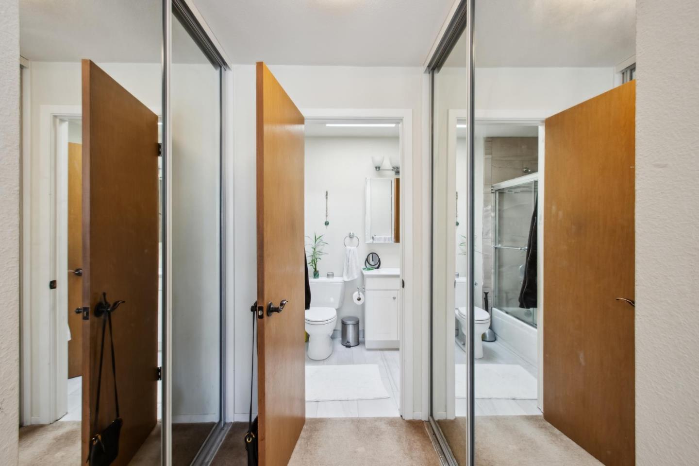 Detail Gallery Image 18 of 65 For 1615 Oakdale Ave, San Francisco,  CA 94124 - – Beds | – Baths