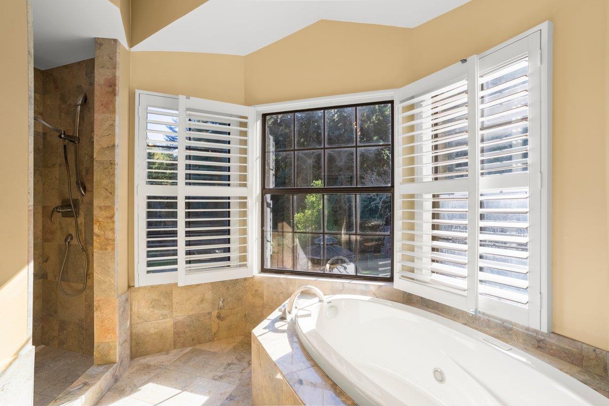 Detail Gallery Image 16 of 39 For 22116 Call of the Wild Rd, Los Gatos,  CA 95033 - 4 Beds | 3 Baths