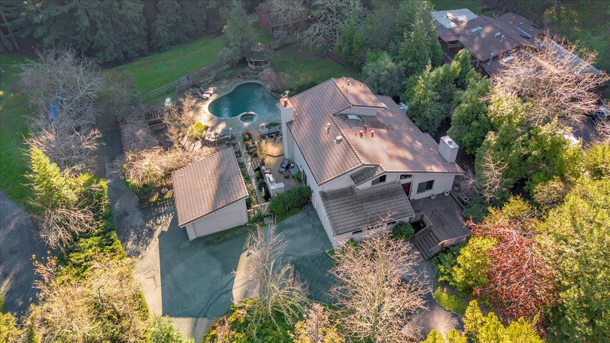 Detail Gallery Image 31 of 39 For 22116 Call of the Wild Rd, Los Gatos,  CA 95033 - 4 Beds | 3 Baths