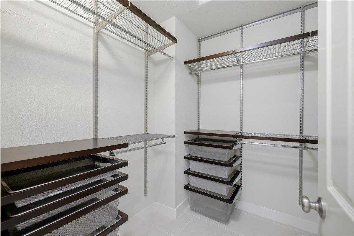 Detail Gallery Image 26 of 52 For 217 Heartwood Ln, Mountain View,  CA 94041 - 3 Beds | 2/1 Baths